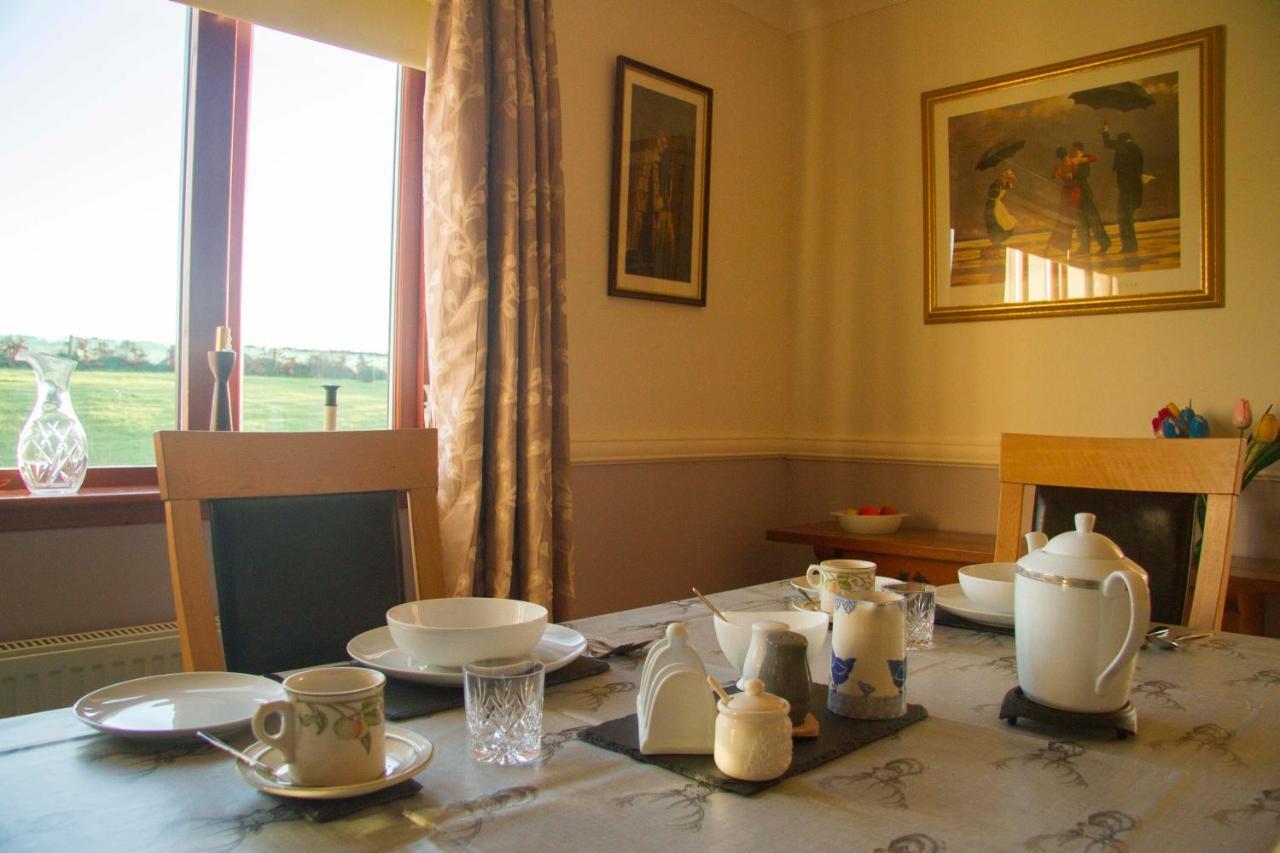 High Fields Bed & Breakfast Cromarty Eksteriør bilde